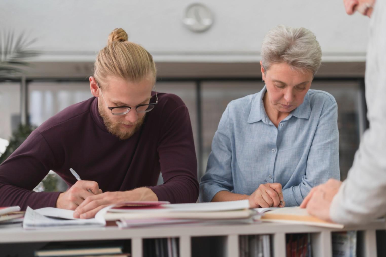 Detaillierte Finanzanalyse und Budgetplanung in der Praxis